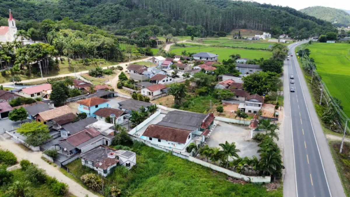 Imóvel Comercial em frente a SC-108, em Massaranduba - SC