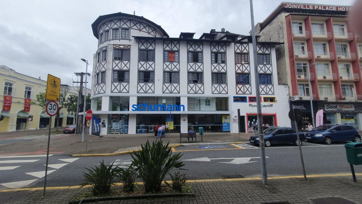 Imóvel Comercial, 1° e 2° andar, no centro de Joinville-SC