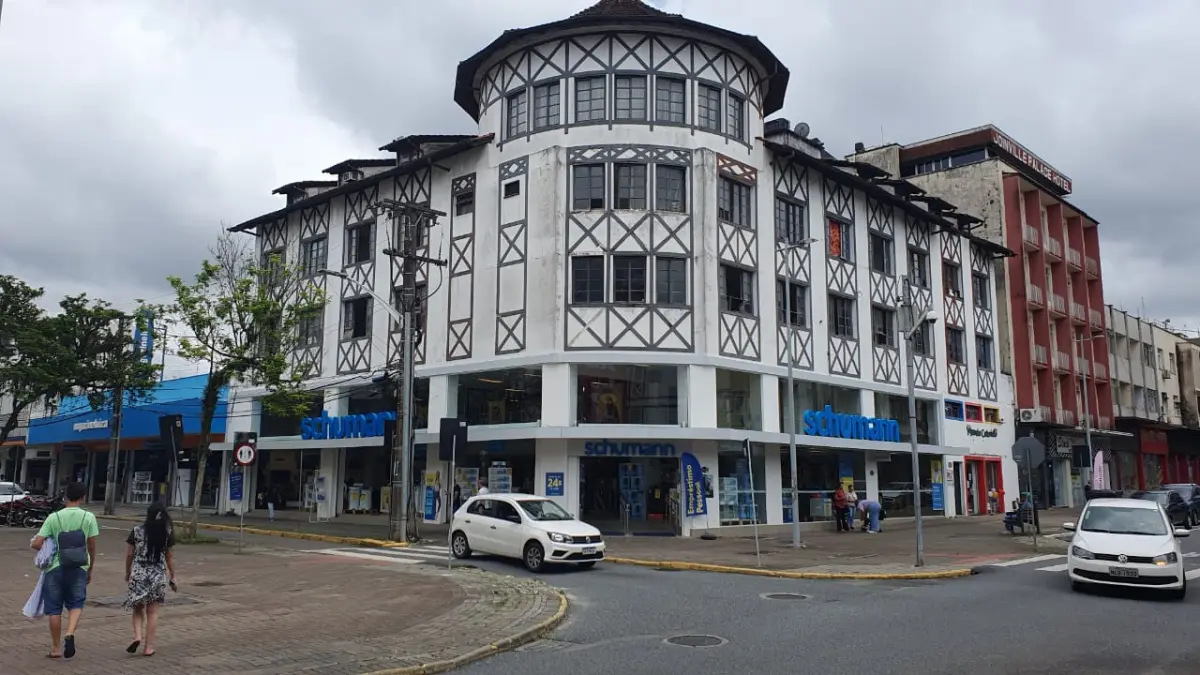 Imóvel Comercial, 1° e 2° andar, no centro de Joinville-SC