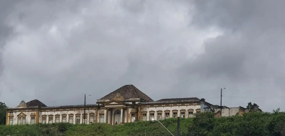 VENDA DIRETA - ANTIGO HOSPITAL  DE SÃO FRANCISCO DO SUL/SC, área 35.951,47m²