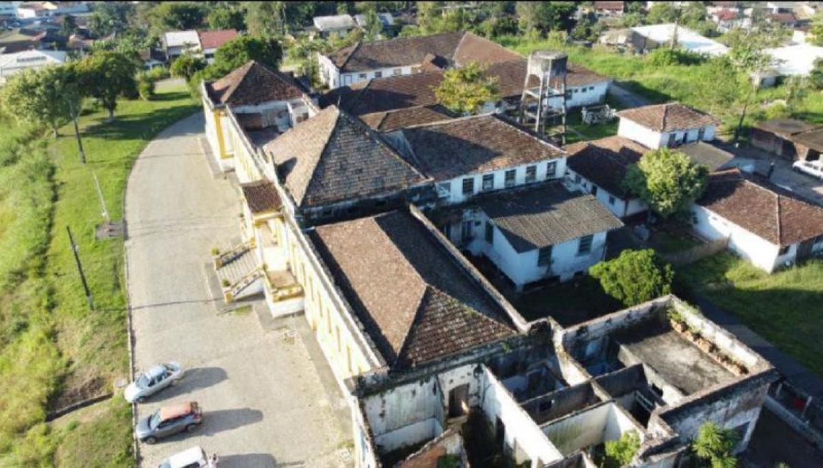 VENDA DIRETA - ANTIGO HOSPITAL  DE SÃO FRANCISCO DO SUL/SC, área 35.951,47m²