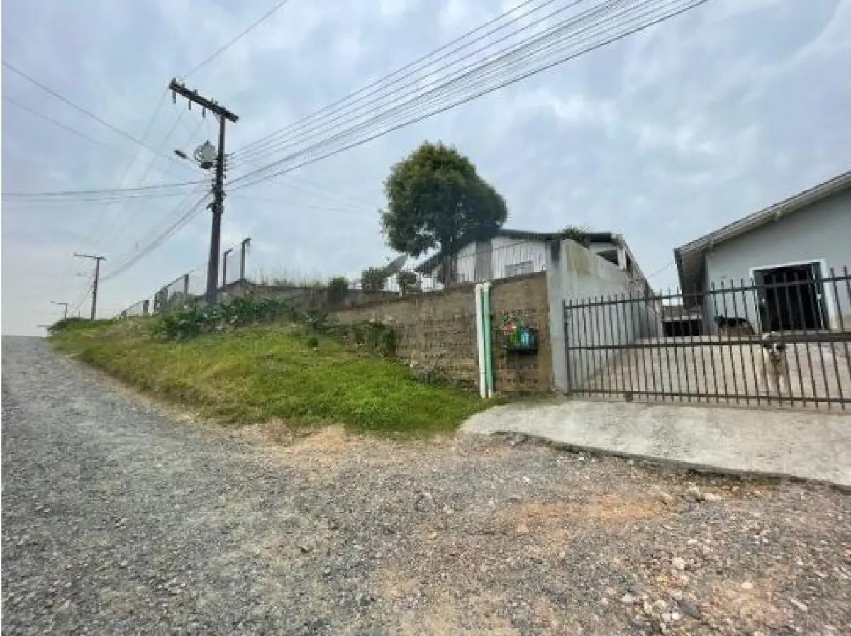 LOTE 0015 - Casa na R. LUIZ HILGENSTIEGER, 139, - COLONIAL, em SÃO BENTO DO SUL/SC