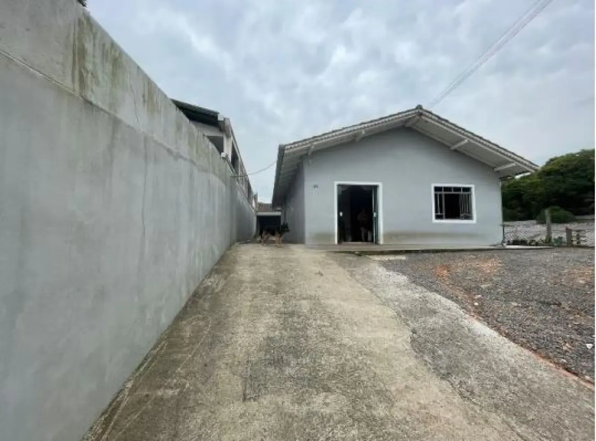 LOTE 0015 - Casa na R. LUIZ HILGENSTIEGER, 139, - COLONIAL, em SÃO BENTO DO SUL/SC