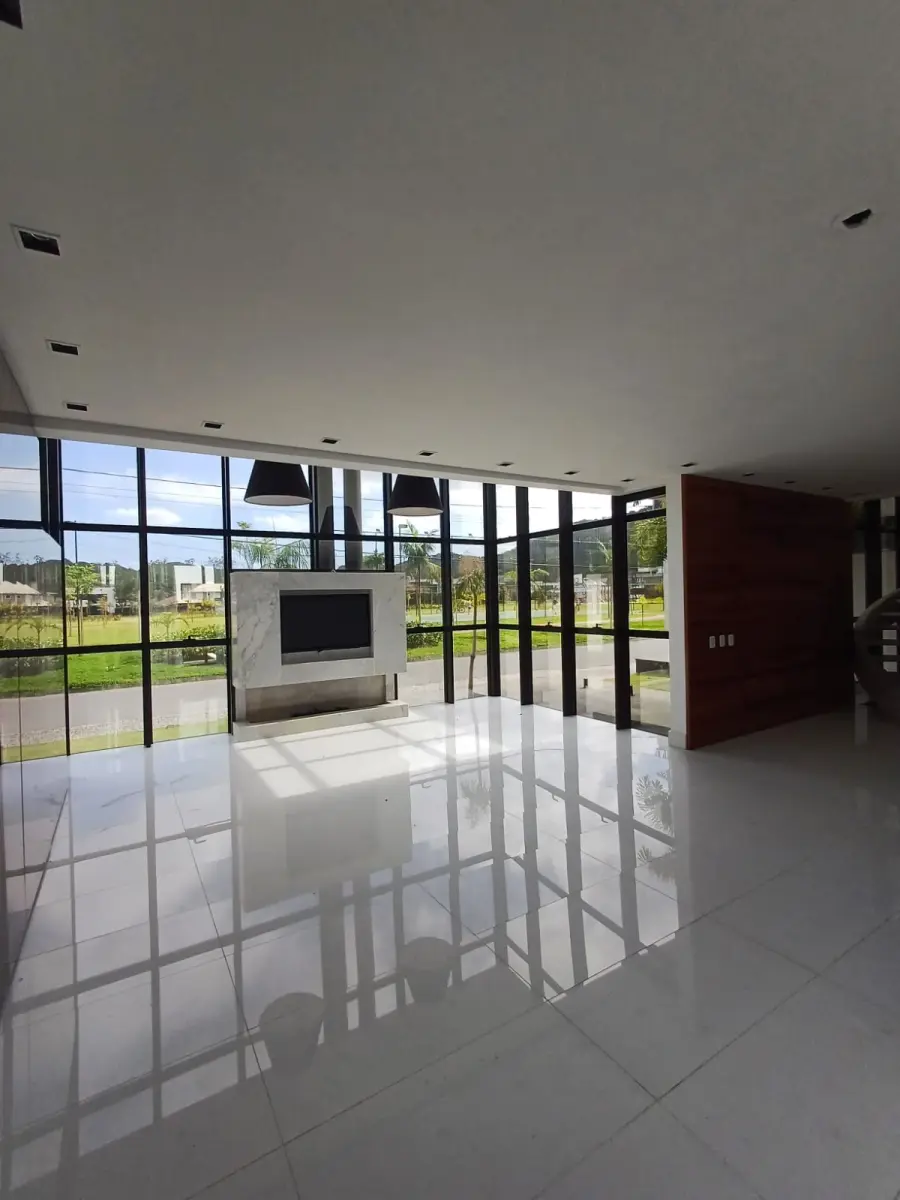 LOTE 011 - Casa de 444m2 , Condomínio Royal Garden- Joinville/ SC.