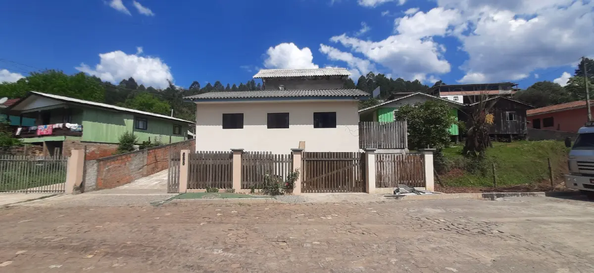 LOTE 0021 - Casa,  Rua Daniel Petry, nº 685, do Loteamento José Drabik, Centro, em General Carneiro/PR