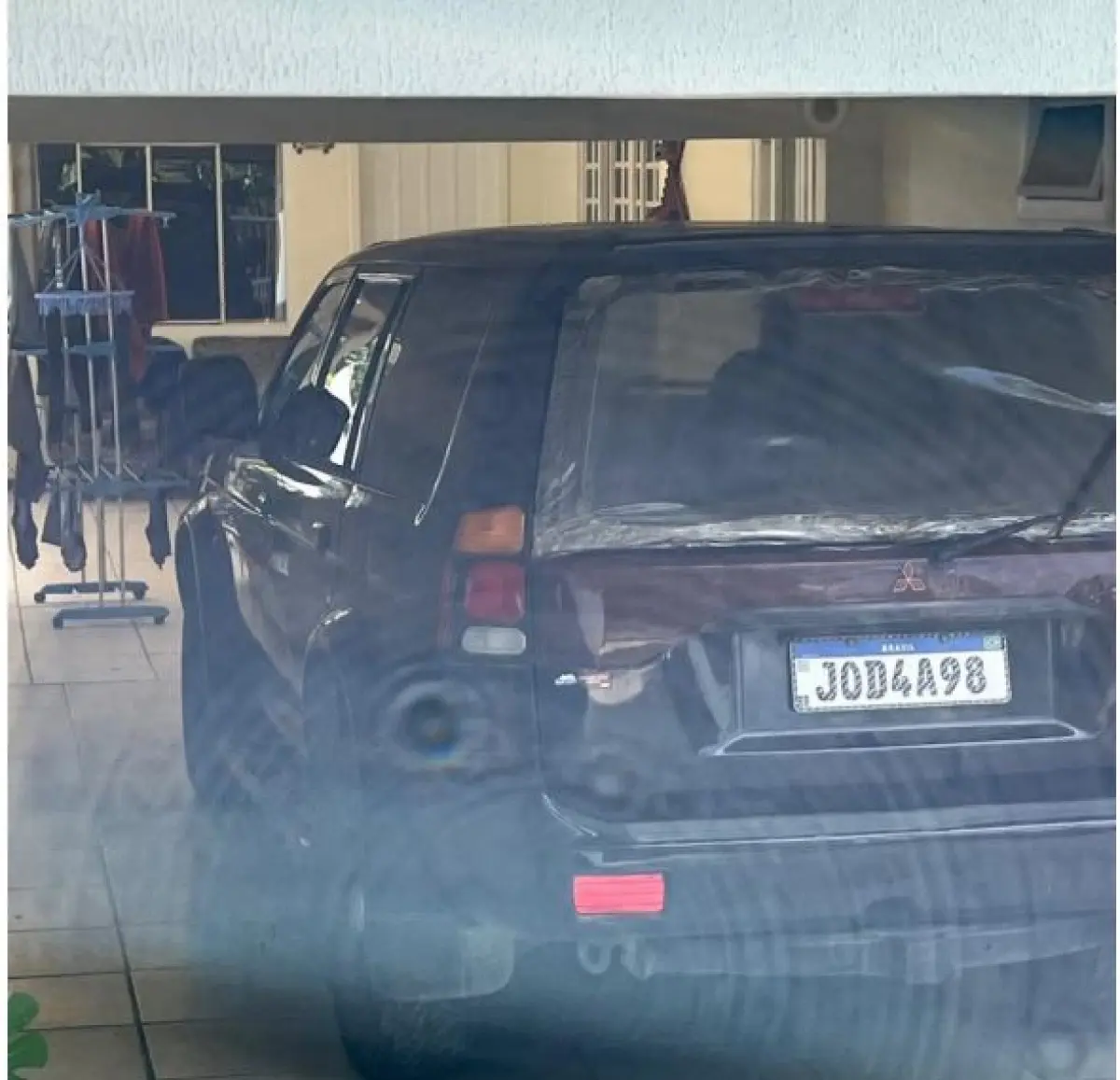 Veículo I/MMC Pajero Sport/ Placa JOD4A98/ Ano 1999/2000.