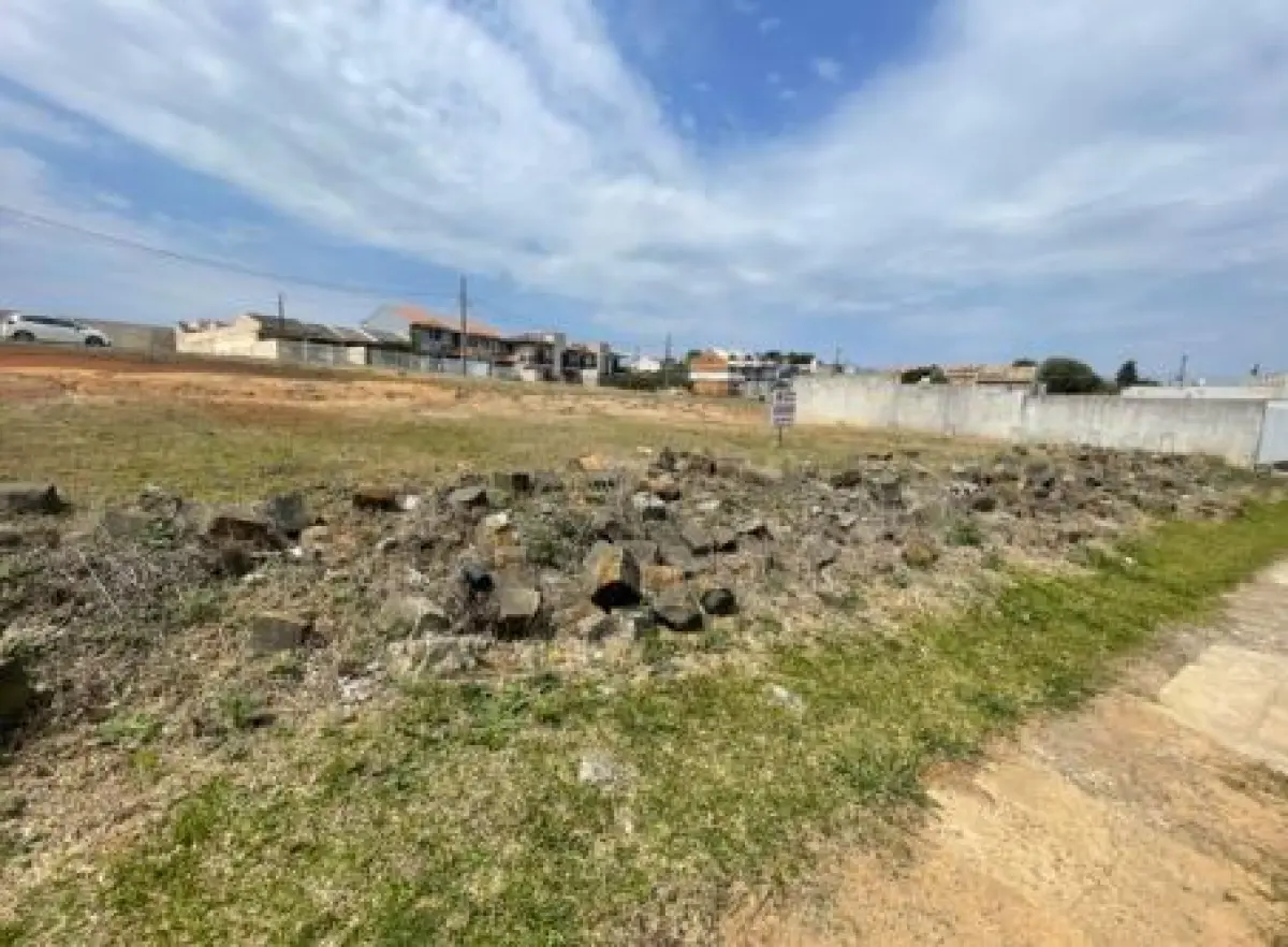 LOTE 029 - Imóvel de 437,65 m², localizado na Avenida Presidente Getúlio Vargas, S/N, Lote nº 01, Quadra 01 do Loteamento Bom Jesus, Lagoa em Irati/PR,