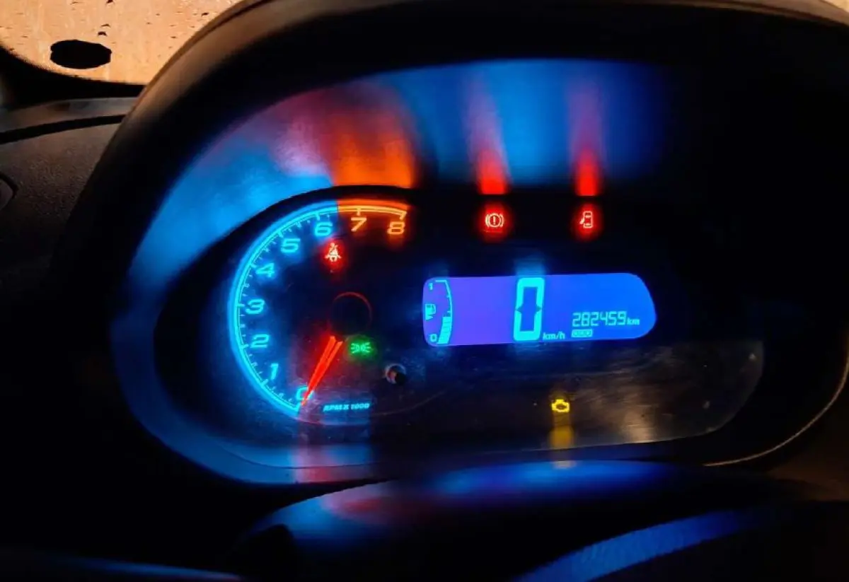 LOTE 001 - QHV1589, SC CHEV/ PRISMA  1.4 MTLT, 2016/2017, Cinza.