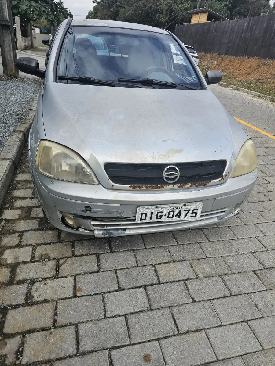 LOTE 001 - GM/CORSA HATCH, PLACAS DIG-0475; FABRICAÇÃO/MODELO 2002/2003; RENAVAM 788428357; COR PRATA