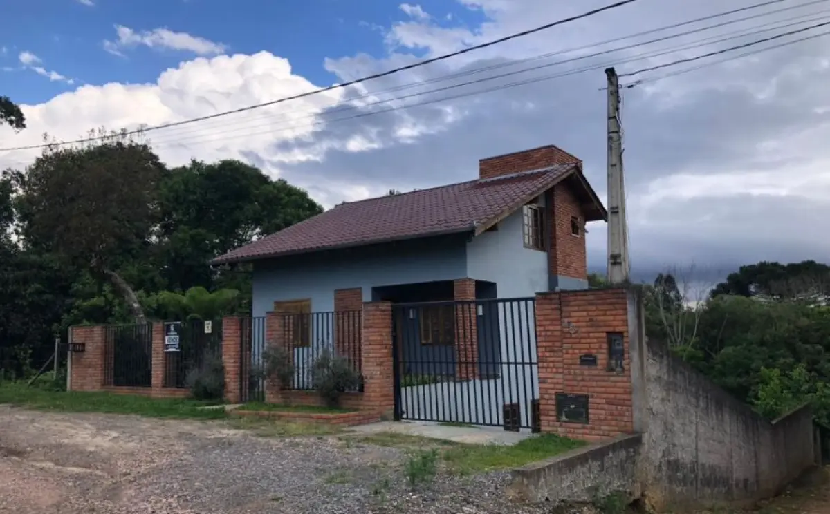 LOTE 001 - Imóvel de 244m², na Rua Pioneiro Adolfo Endler, nº 451, no bairro Faxinal, na cidade de Mafra/SC