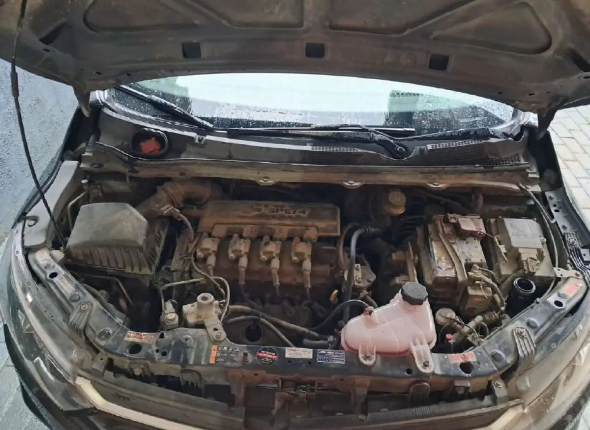 LOTE 001 - QHV1589, SC CHEV/ PRISMA  1.4 MTLT, 2016/2017, Cinza.