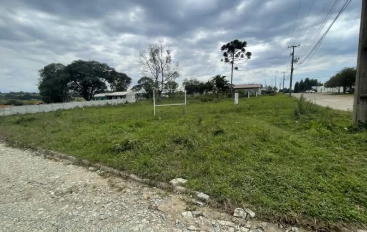 LOTE 027 - 420,00 m², localizado na Rua Jandaia do Sul esquina com Rua Londrina, S/N, Lote nº 1-C da Quadra S do Loteamento Vila Raquel, Lagoa em Irati/PR