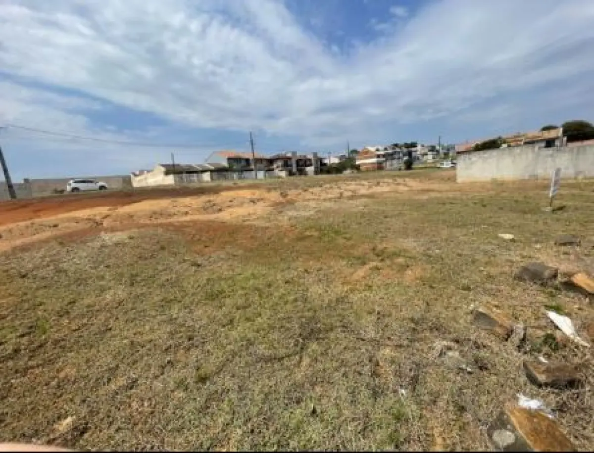 LOTE 029 - Imóvel de 437,65 m², localizado na Avenida Presidente Getúlio Vargas, S/N, Lote nº 01, Quadra 01 do Loteamento Bom Jesus, Lagoa em Irati/PR,