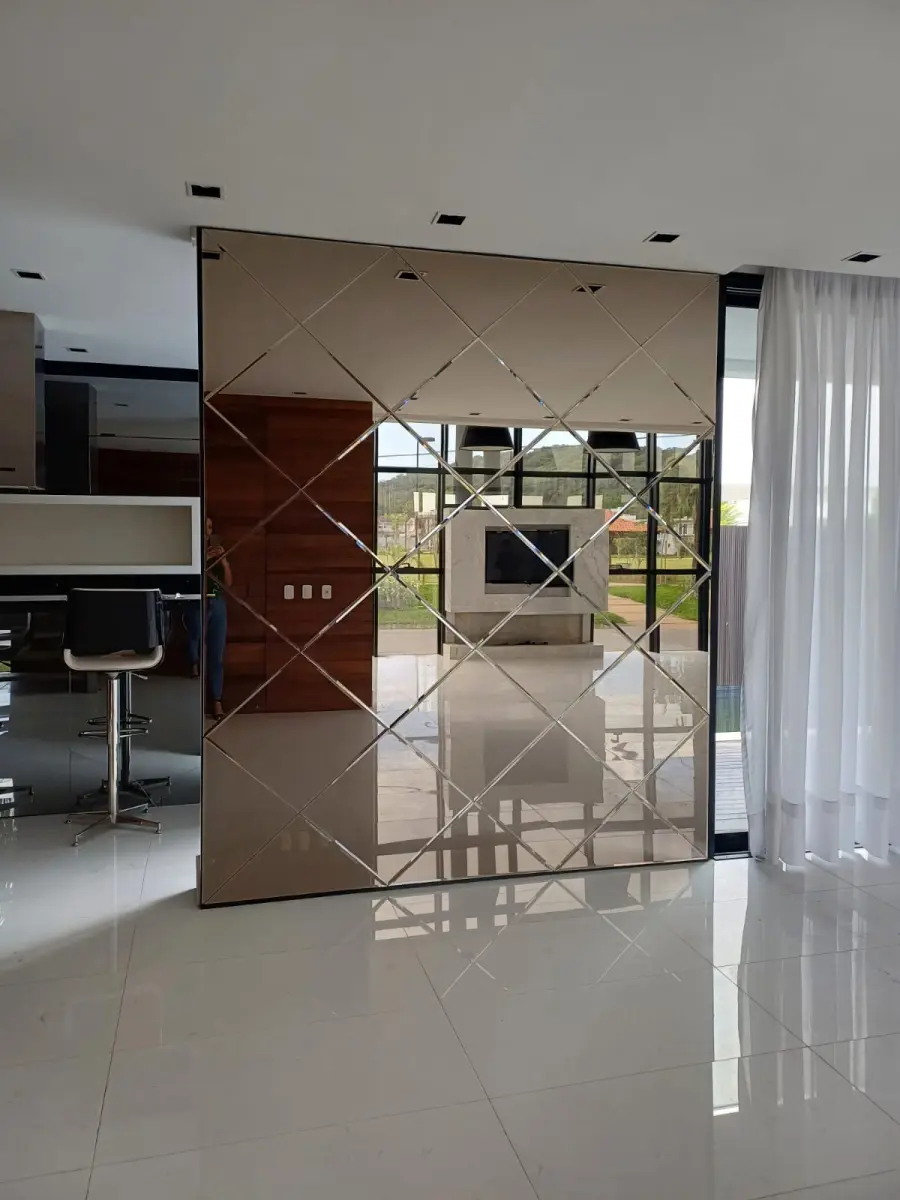 LOTE 011 - Casa de 444m2 , Condomínio Royal Garden- Joinville/ SC.