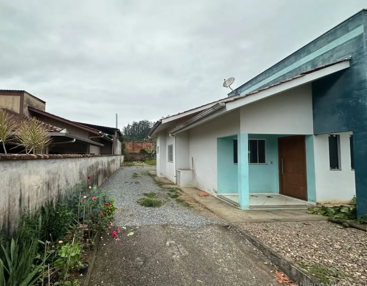 LOTE 013 - Casa Rua Ervino Emilio Moreira, Nº77, Bairro Seminário, em Corupá/SC