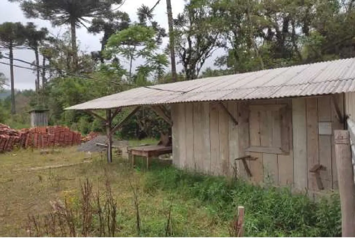LOTE 002 - Terreno 1.500,000 m², localizado na Rua Hugo Simas, 129, Bairro Baixo da Lapa, na cidade de Lapa - PR