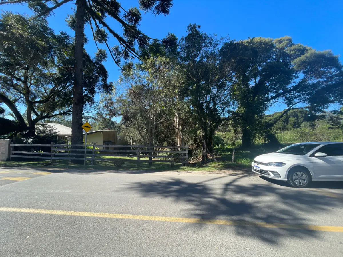 LOTE 006 - Terreno 3.718,95 m², localizado na Rua Pedro Robl, S/N, Coloquial, em São Bento do Sul / SC