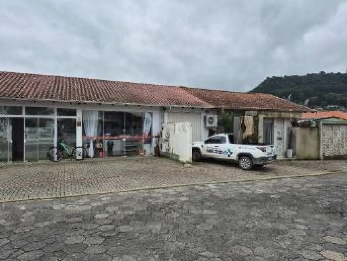 LOTE 001 - Imóvel na Rua Irineu Bornhausen e Rua Ludwina Sens, S/Nº, Santo Antonio, em Ituporanga/SC,