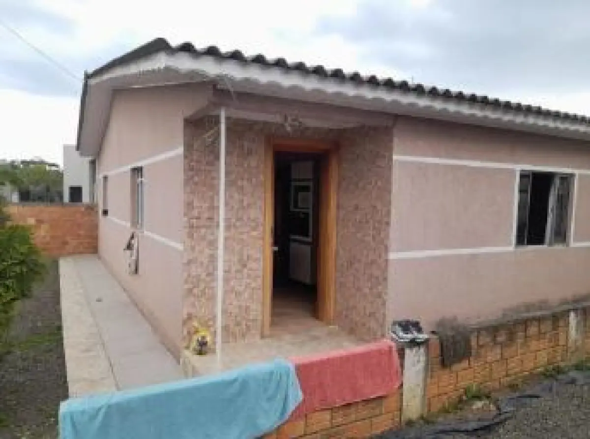 LOTE 027 - Casa na Rua São José, nº 240, Riozinho em Irati/PR,