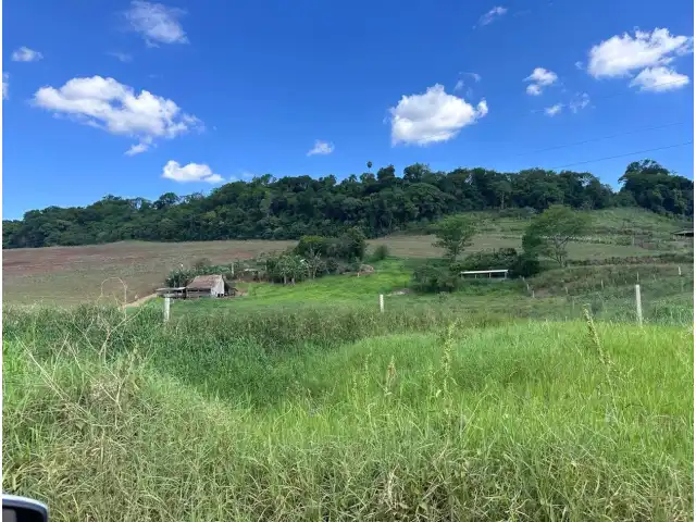 Leilão- Vara Única Quilombo- 1 ª praça- Parte do lote rural nº 10, da Fazenda Saudades, 210.000,00m², na cidade de Santiago do Sul/SC