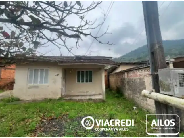 Leilão Viacredi- 2ª Praça- Casa na Rua José Francisco Maestri, 204 - Espinheiros, Itajaí - SC