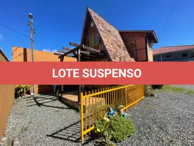 LOTE 001 - Chalé em Piçarras