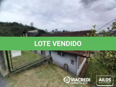 LOTE 001 - Imóvel na Rua 1° de Maio n° 384 – Bairro Centro – Pomerode/SC