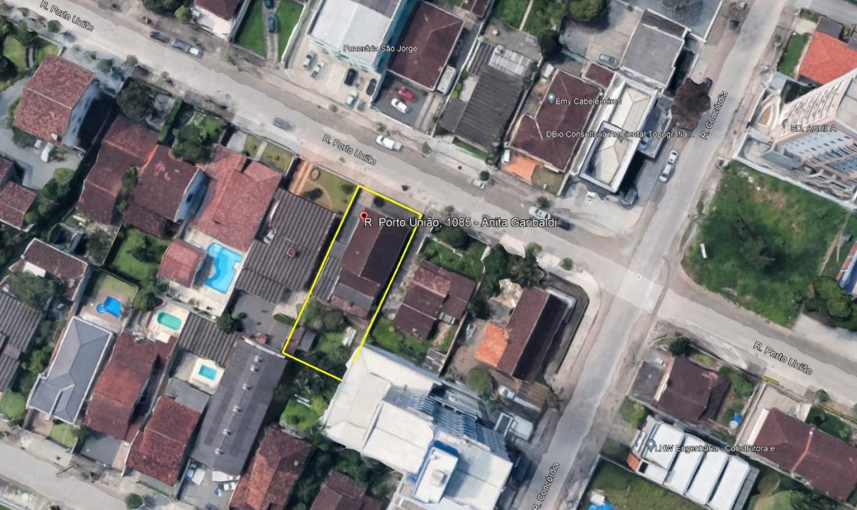 Terreno de 600m² na rua Porto União, Joinville.