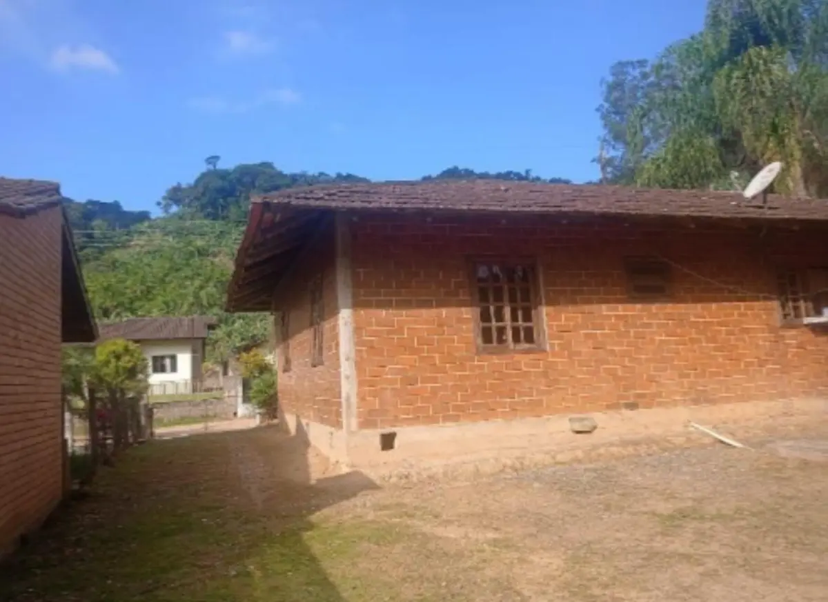 LOTE 0010 - Casa na Rua Joachim Parey Nº 24, Pedra de Amolar, Corupá/ SC.