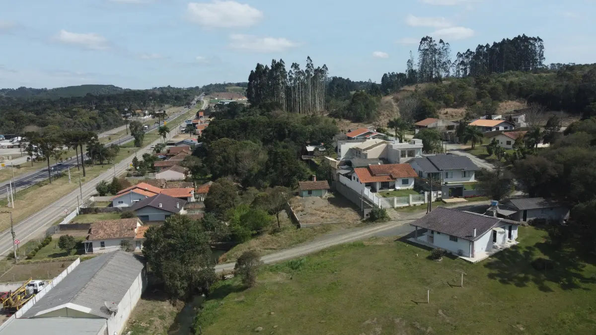 LOTE 001 - Imóvel as margens da BR-116 de 40.515,40m², em Mafra/SC.