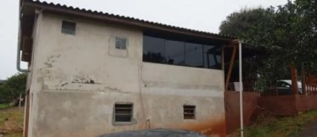 LOTE 001 - Casa na rua Hugo Braghirolli, 48, Centro, Sananduva.