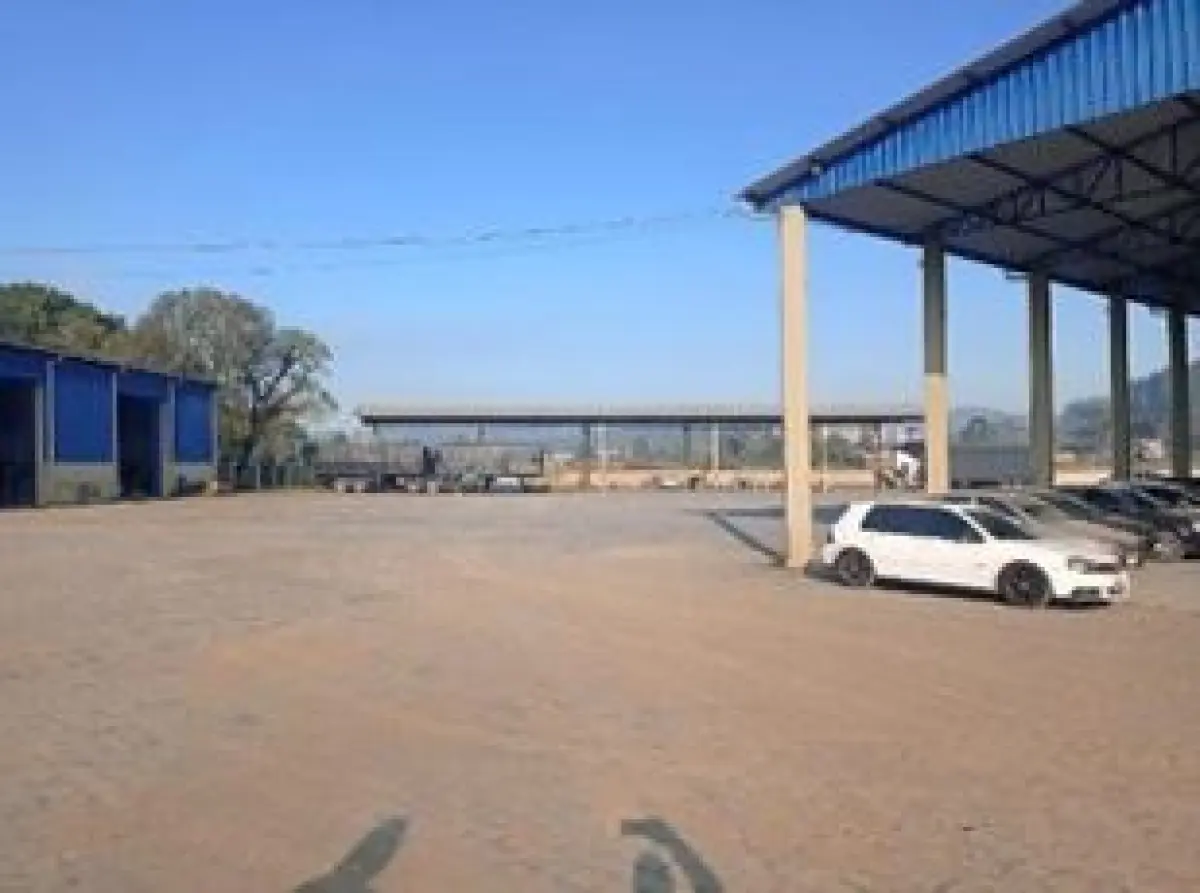 LOTE 001 - Imóvel as margens da BR-116 de 40.515,40m², em Mafra/SC.