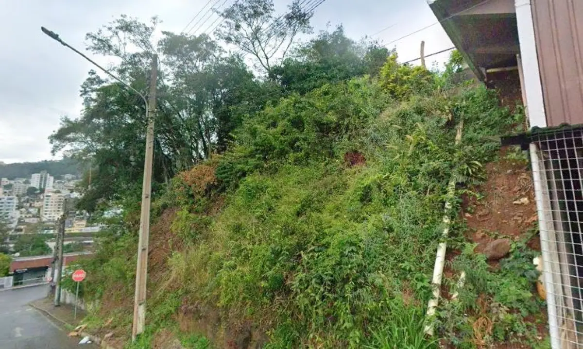 LOTE 001 - Terreno de 656m², Rua Manoel Quintilhan Morgade, Centro - Joaçaba/SC.