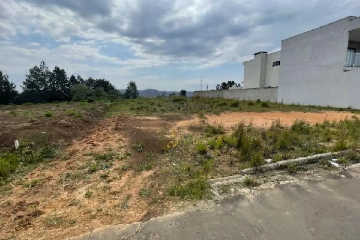 LOTE 028 - Imóvel 741,05 m², localizado na Rua Urbano Messias, S/N, Lote nº 01ABC-2, Lagoa em Irati/PR,