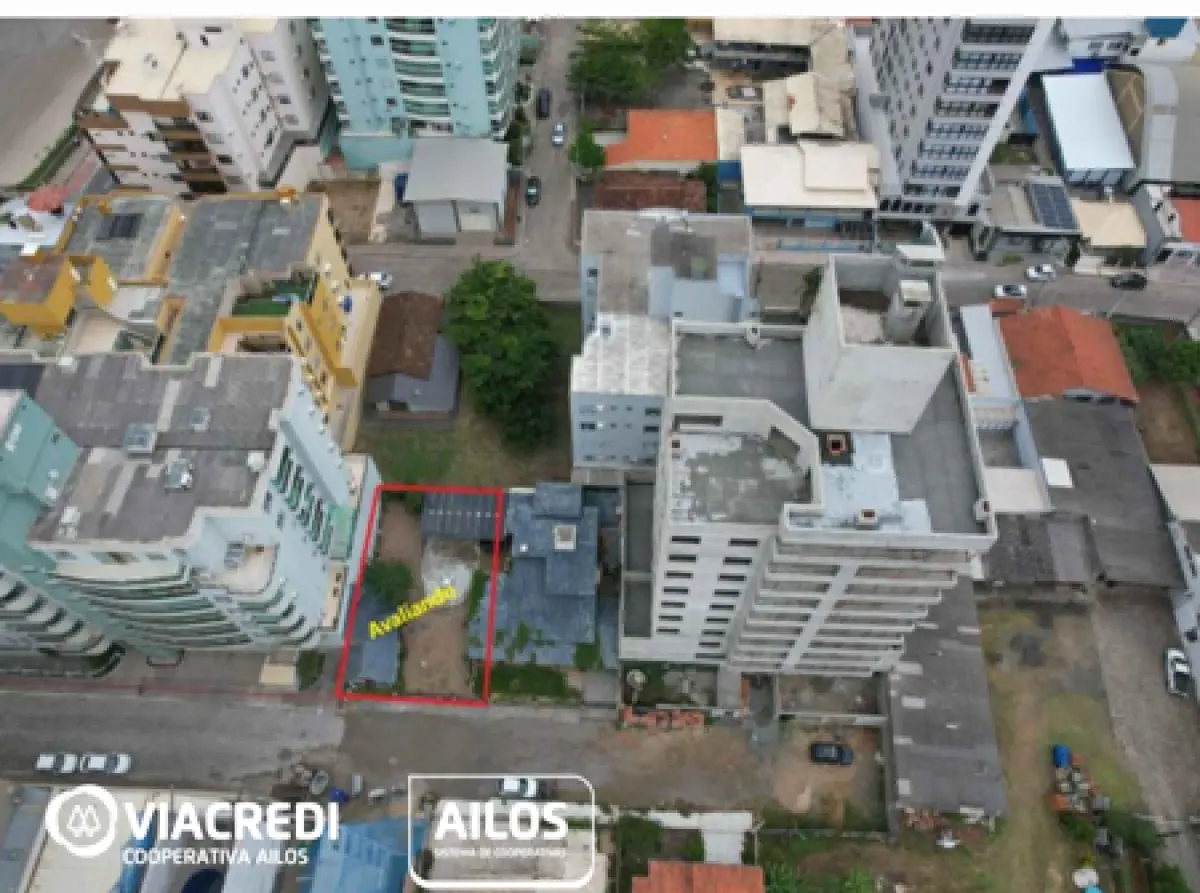LOTE 001 - Imóvel residencial, aproximadamente 80m da praia de Gravata, Navegantes/ Sc.