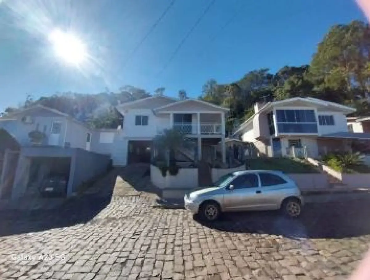 LOTE 011 - Casa Rua Bolívia, nº 126, São Cristóvão, em Sananduva/RS