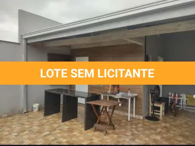 LOTE 001 - Imóvel Residencial, na Rua Henrique Ligeski, 322, Uvaranas, Ponta Grossa/ PR.
