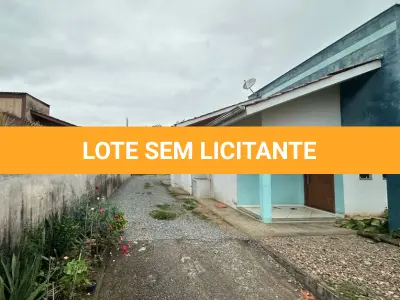 LOTE 001 - Casa na Rua Ervino Emilio Moreira, Nº77, Bairro Seminário, em Corupá/SC