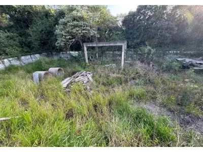 Lote 001 - 3 imóveis , na avenida getulio vargas, joão paulo ii, irati/pr.