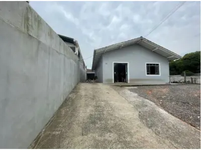 LOTE 0015 - Casa na R. LUIZ HILGENSTIEGER, 139, - COLONIAL, em SÃO BENTO DO SUL/SC