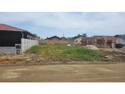 LOTE 005 - Terreno  de 300m², na rua Werner Arno Schubert, Balneário Barra do Sul/SC