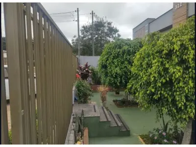LOTE 001 - Imóvel Residencial, na Rua Henrique Ligeski, 322, Uvaranas, Ponta Grossa/ PR.