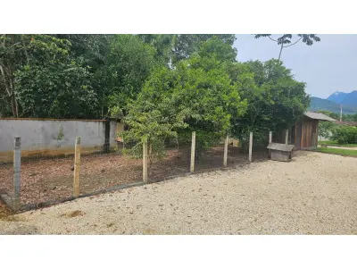 LOTE 007 - Casa Residencial na Rua Marechal Castelo Branco, bairro Bracinho, em Schroeder - SC