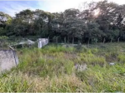 LOTE 0020 - Terreno de 2286,36m², na Avenida Getulio Vargas, S/N, João Paulo II, Irati/PR.