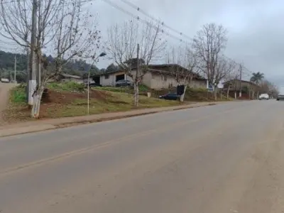 LOTE 001 - Imóvel de 536,19 m²,  às margens da PR-170, Lote nº 10-D, Vila Mariana, em Bituruna/PR