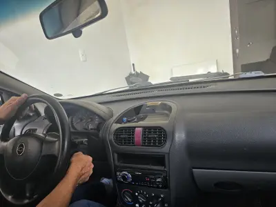 LOTE 001 - GM/CORSA HATCH, PLACAS DIG-0475; FABRICAÇÃO/MODELO 2002/2003; RENAVAM 788428357; COR PRATA