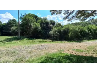 Imóvel 18.242,00m², situado na rua Roberto Ferreira de  Lima,  fundos,  comarca de Rio  Negrinho.