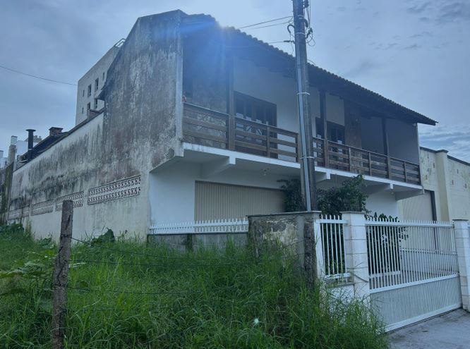 Leilão Unilos- Imóvel na Rua Maria Aurora, nº 25 , Bairro Pedra Branca - Município de Palhoça – SC