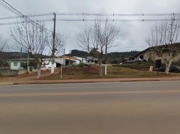Leilão Civia- 1ª Praça- Imóvel de 536,19 m²,  às margens da PR-170, Lote nº 10-D, Vila Mariana, em Bituruna/PR