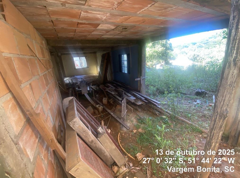 Imóvel 300,00 M², Na Rua Dos Crisantemos, S/nº, Lote Nº06 Da Quadra C – Loteamento Bela Vista I, Bairro Centro, Em Vargem Bonita/sc, localizado em Vargem Bonita - SC